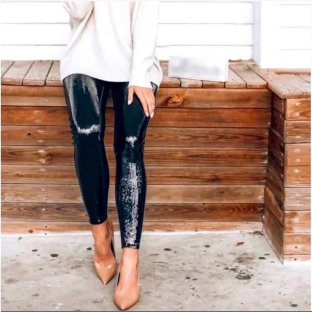Spanx black sequin/faux leather leggings NWT B18‎